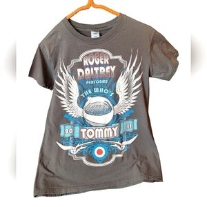 Roger DALTRY Performs THE WHO'S Tommy 2011 Band Tour Concert Tee Shirt Shirt